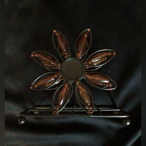 Metal Easel & note/napkin holder with rust colored beads - Picture 2 of 4